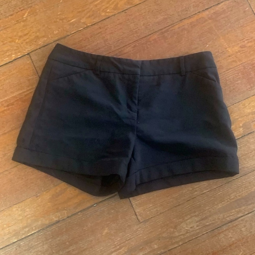 Versona black cuffed shorts size 8